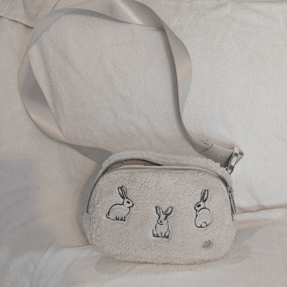 lululemon athletica New Year Everywhere Lululemon Crossbody Fleece Crossbody Bag